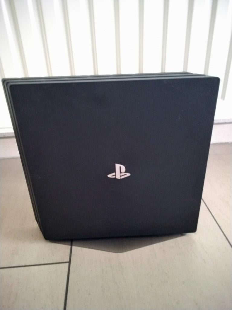 Sony Playstation 4 console +1 controller +kabel + 9 spellen, Ophalen