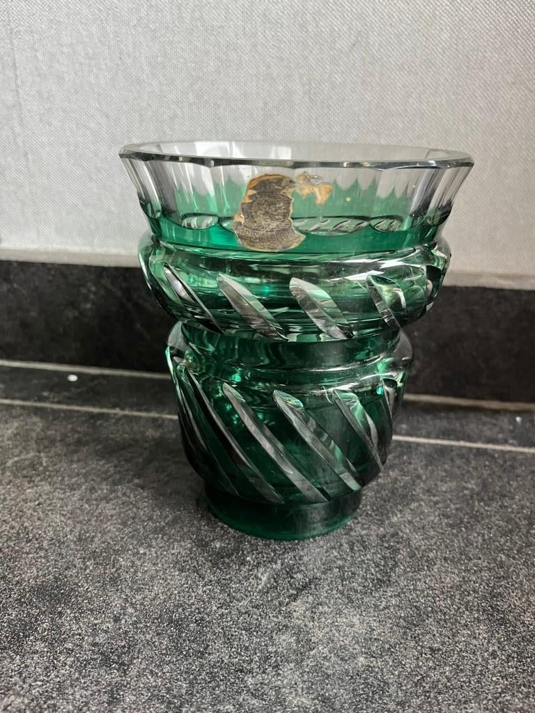 Vase vert Val Saint Lambert - hauteur 16 cm - signé, Antiquités & Art, Enlèvement