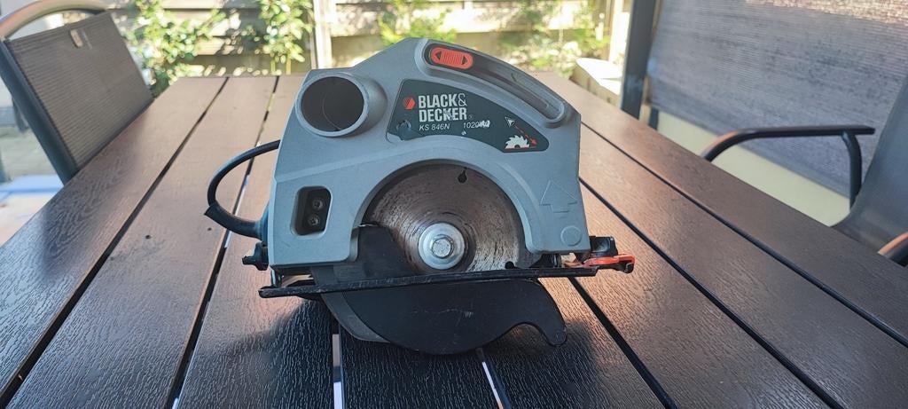 Scie à onglet Metabo KS 210 Lasercut - Précision, Enlèvement