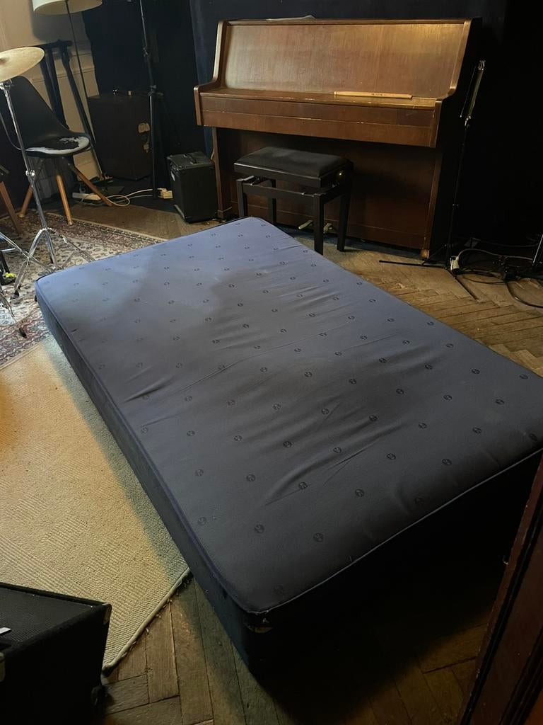 lit et matelas 120 x 200, Maison & Meubles, Comme neuf, Enlèvement, 120 cm, 200 cm