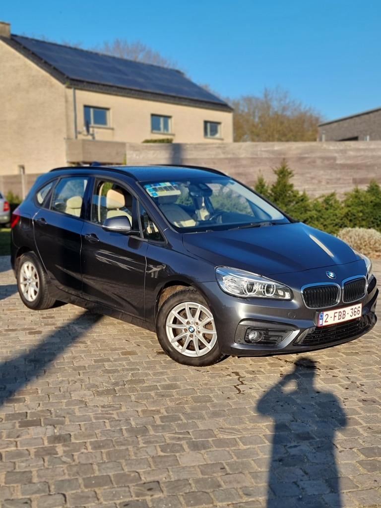 Bmw 218d 2.0D diesel 2015 • 180.000km Euronorm 6B, Auto's, BMW, Euro 6, 2 Reeks Active Tourer, Bedrijf, Diesel