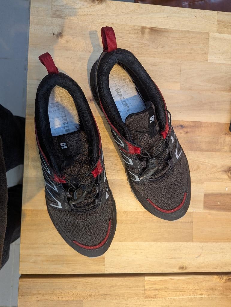 Salomon trailschoenen - zo goed als nieuw - maat 44, Vêtements | Hommes, Chaussures, Enlèvement ou Envoi, Comme neuf, Chaussures de sport