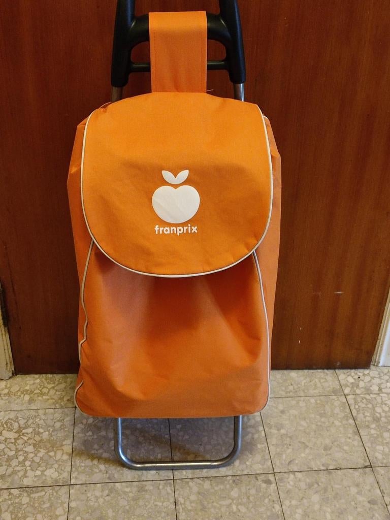 Caddie de courses, Enlèvement, Utilisé, Orange