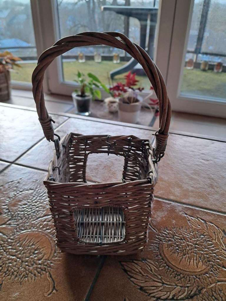 Kleine rieten mand, Bruin, Ophalen of Verzenden, Zo goed als nieuw, Kaars