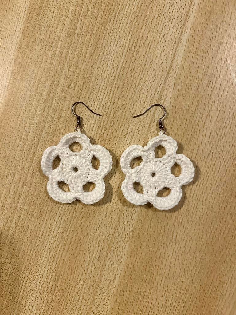 Gehaakte oorbellen, Bijoux, Sacs & Beauté, Boucles d'oreilles, Enlèvement ou Envoi, Neuf, Blanc, Or