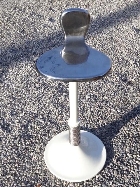 Tabouret médical, Enlèvement