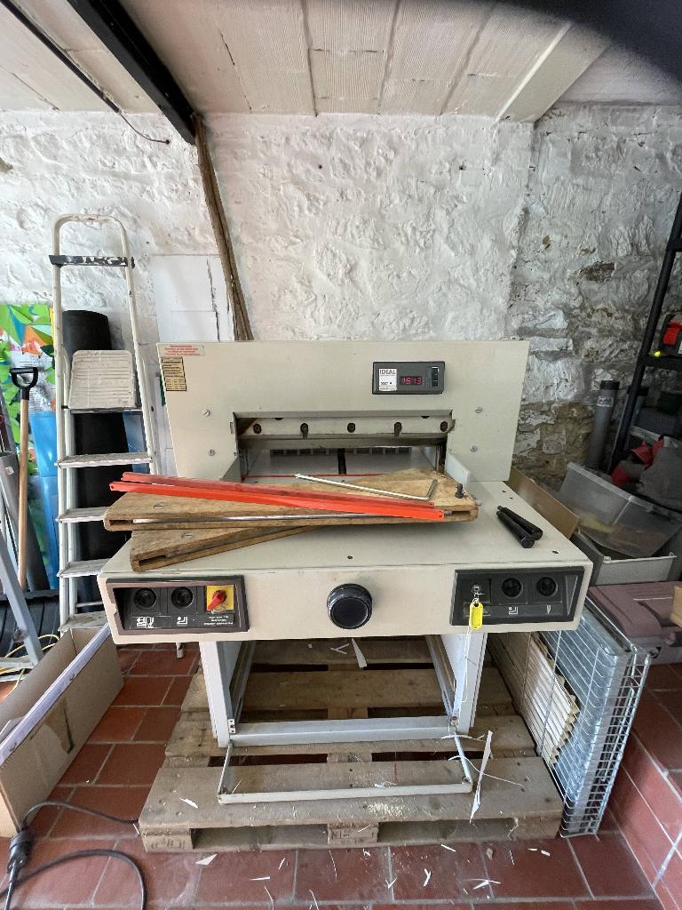 Rogneuse à papier IDEAL, Enlèvement, Utilisé, Autres types