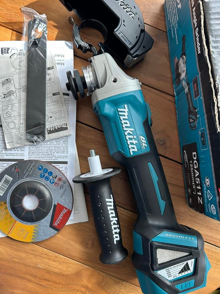Makita DGA511Z-BL motor 18V/125mm 5 vitesses (Neuf), Enlèvement ou Envoi, Neuf