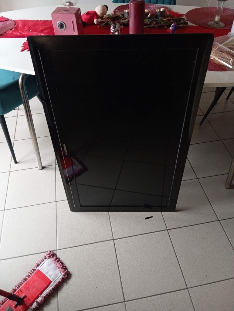 Tv grand écran medion s'allume plus venir ce dimanche demain