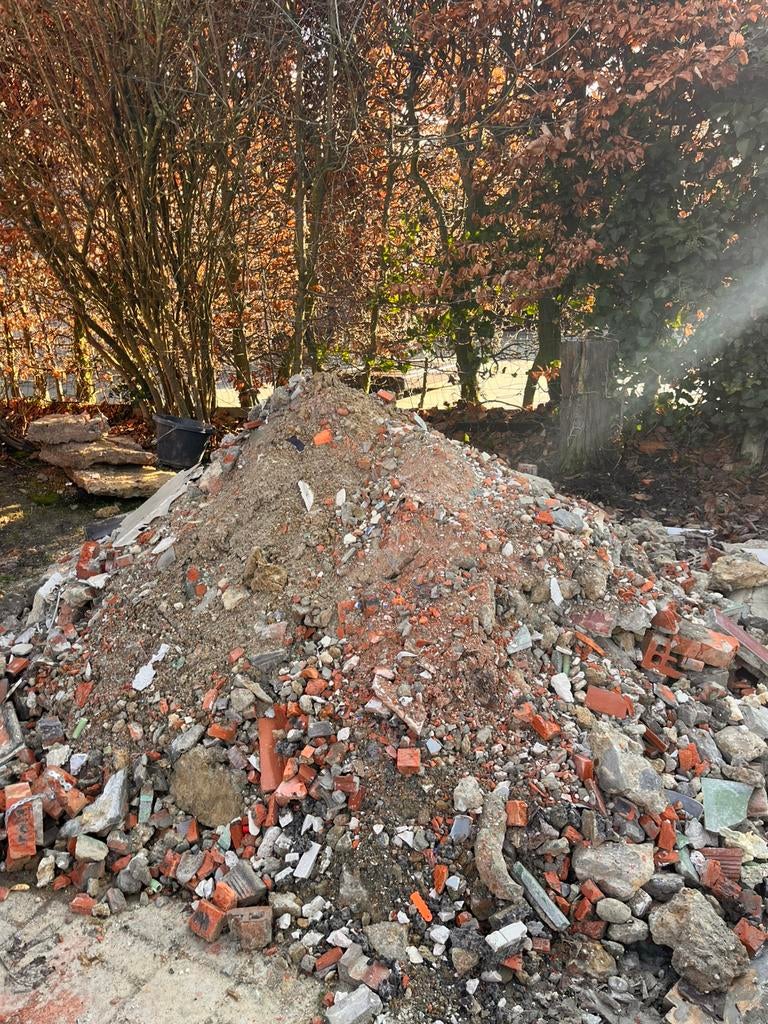 Gratis steenpuin, Ophalen, Zo goed als nieuw