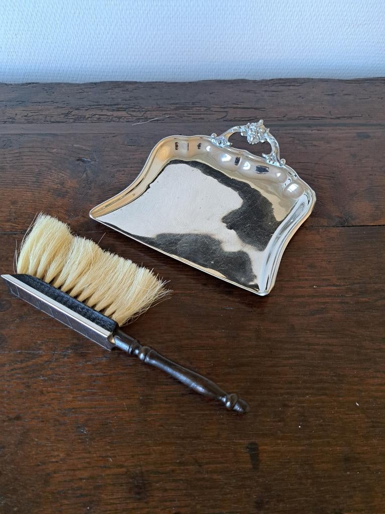 Zilveren kruimelveger, Ophalen, Zilver