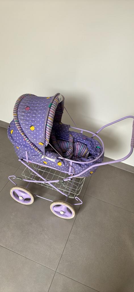 Landau pour poupée de couleur violette, Enfants & Bébés, Jouets | Poupées, Enlèvement, Utilisé, Baby Pop