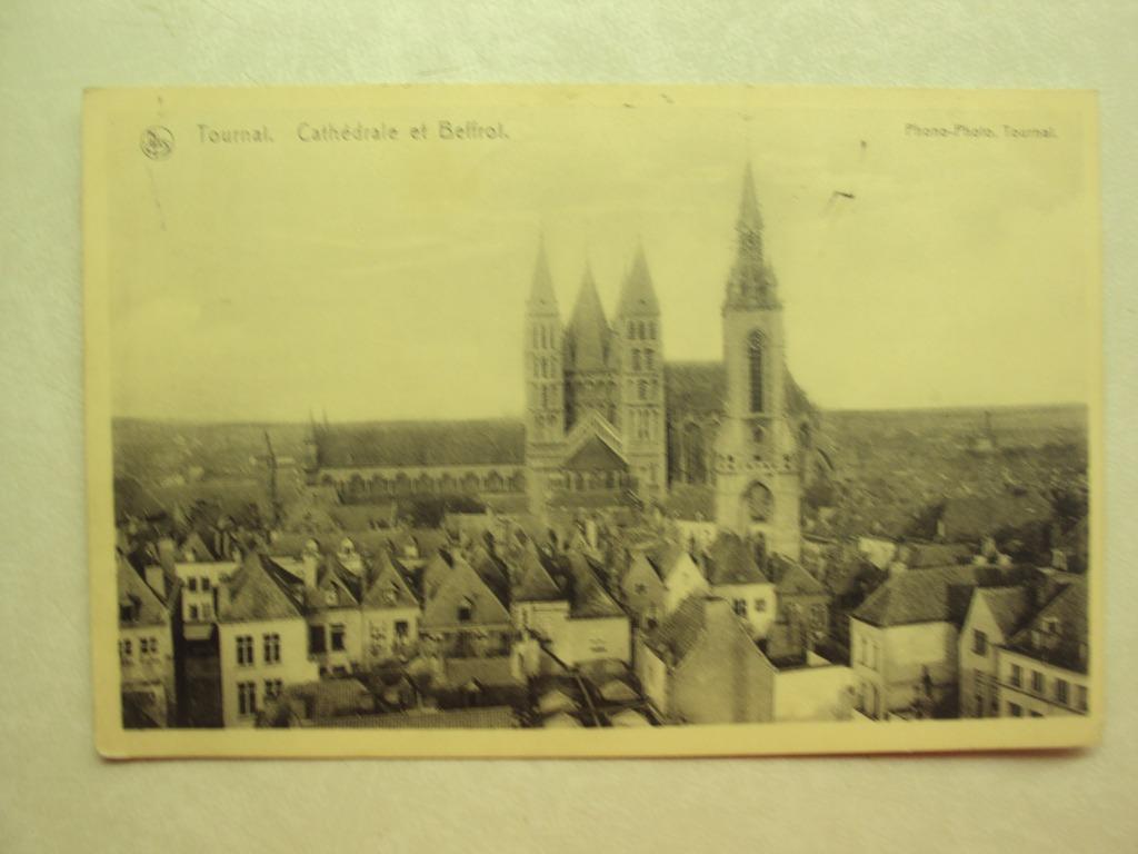49253 - TOURNAI - CATHEDRALE ET BEFFROI, Enlèvement ou Envoi