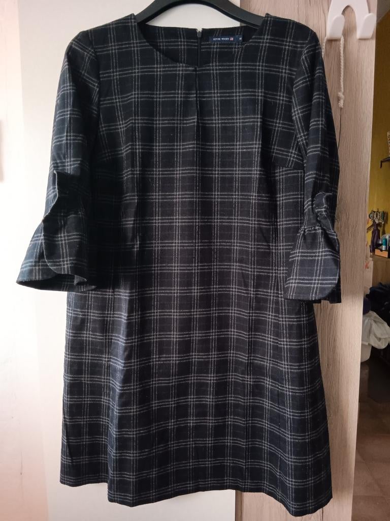 Kleedje Riverwoods maat 42, Vêtements | Femmes, Comme neuf, Enlèvement, Robe, Riverwoods