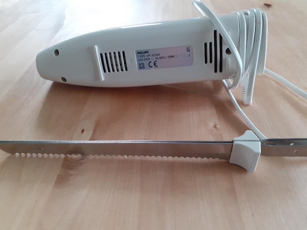couteau électrique de marque PHILIPS, Enlèvement, Utilisé