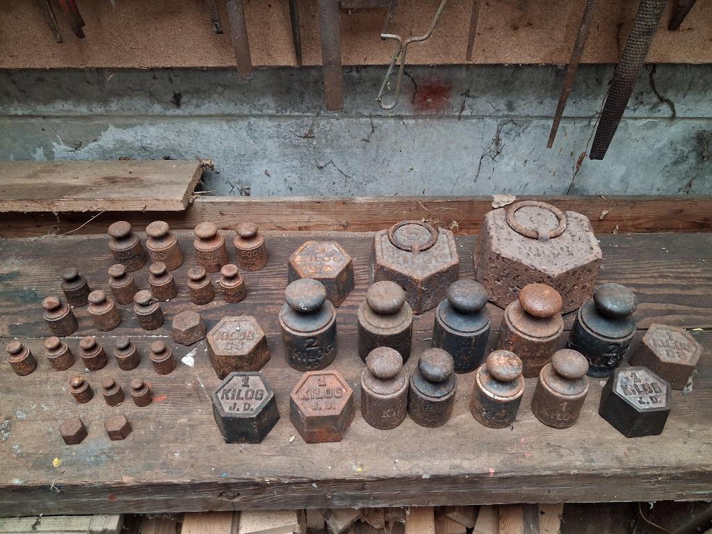 Oude gewichten 40 stuks, Antiek en Kunst, Antiek | Gereedschap en Instrumenten, Ophalen