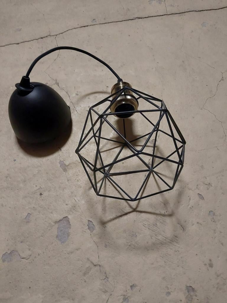 Lustre à venir chercher sur Berchem Sainte-Agathe, Enlèvement