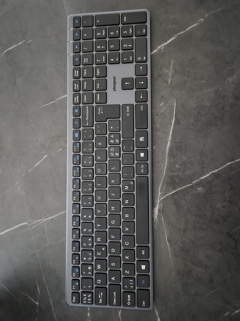 Clavier intelligent Plexgear avec pavé numérique — Aussi bon, Informatique & Logiciels, Claviers, Enlèvement, Numerique