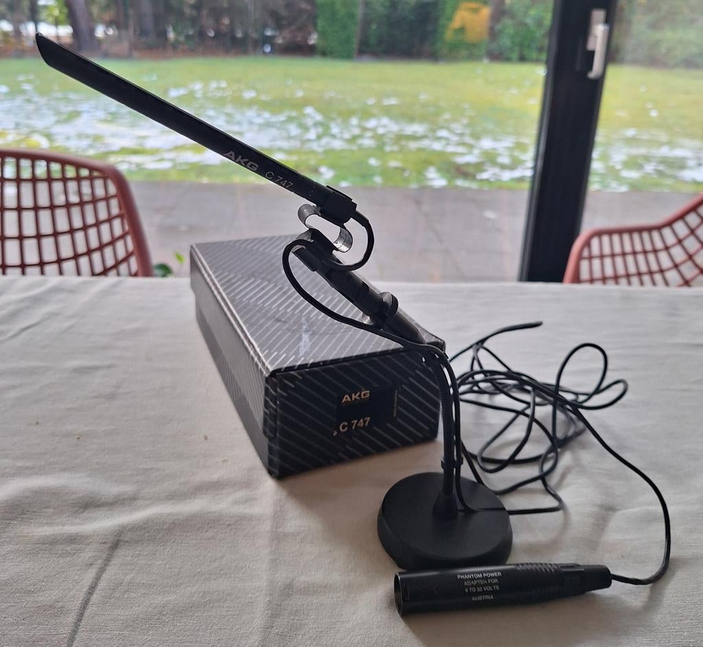AKG C 747 shotgun microphone, Ophalen, Gebruikt