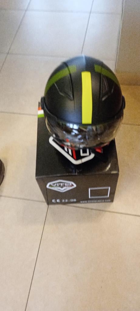 Jet helm  Vito maat m, Fietsen en Brommers, Brommerhelmen, Ophalen