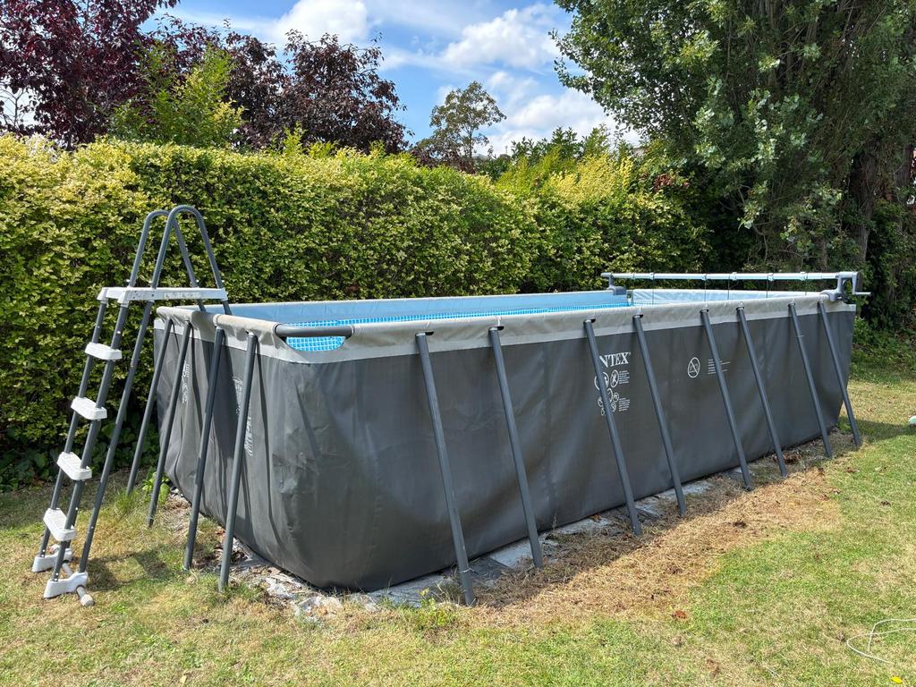 Zwembad intex 549x274x132cm zonder filter, Gebruikt, 200 tot 300 cm, Rechthoekig, Ophalen