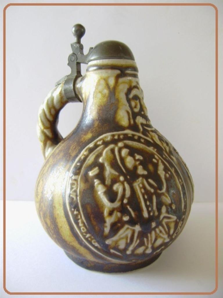 Duitse BAARDMANKRUIK met tinnen deksel , geglazuurd., Antiek en Kunst, Antiek | Keramiek en Aardewerk, Ophalen