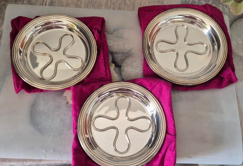 Lot 3 beaux dessous de carafe .antiquité maison christofle., Antiquités & Art, Enlèvement