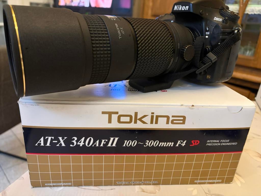 Tokina 100-300 F4 !!! Voor Nikon., Enlèvement, Comme neuf