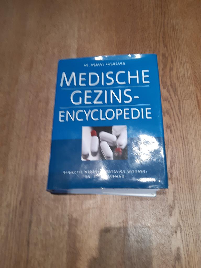 boek medische gezinsencyclopedie, Boeken, Ophalen of Verzenden, Zo goed als nieuw