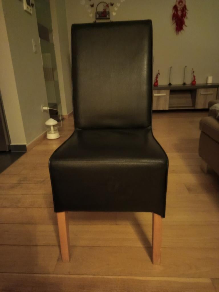 4 zwarte lederen stoelen zwart, Huis en Inrichting, Ophalen, Zwart