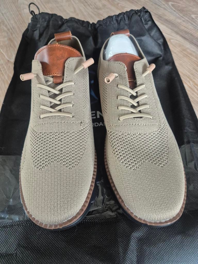 Chaussure ascend taille 40 beige smelled noire, Ophalen