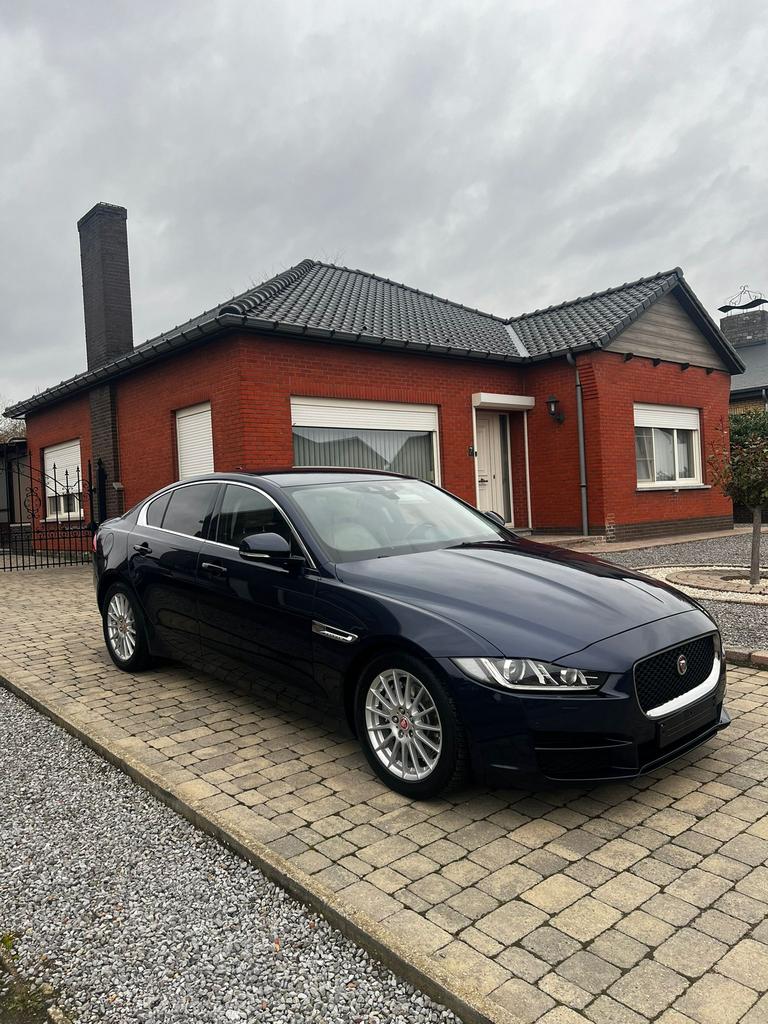 JAGUAR XE 2.0 DIESEL 2016 GEKEURD, Auto's, Jaguar, Automaat, Blauw, Leder, Bedrijf