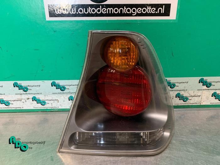 Feu arrière droit d'un BMW 3-Serie, -, 3 mois de garantie, Utilisé, -