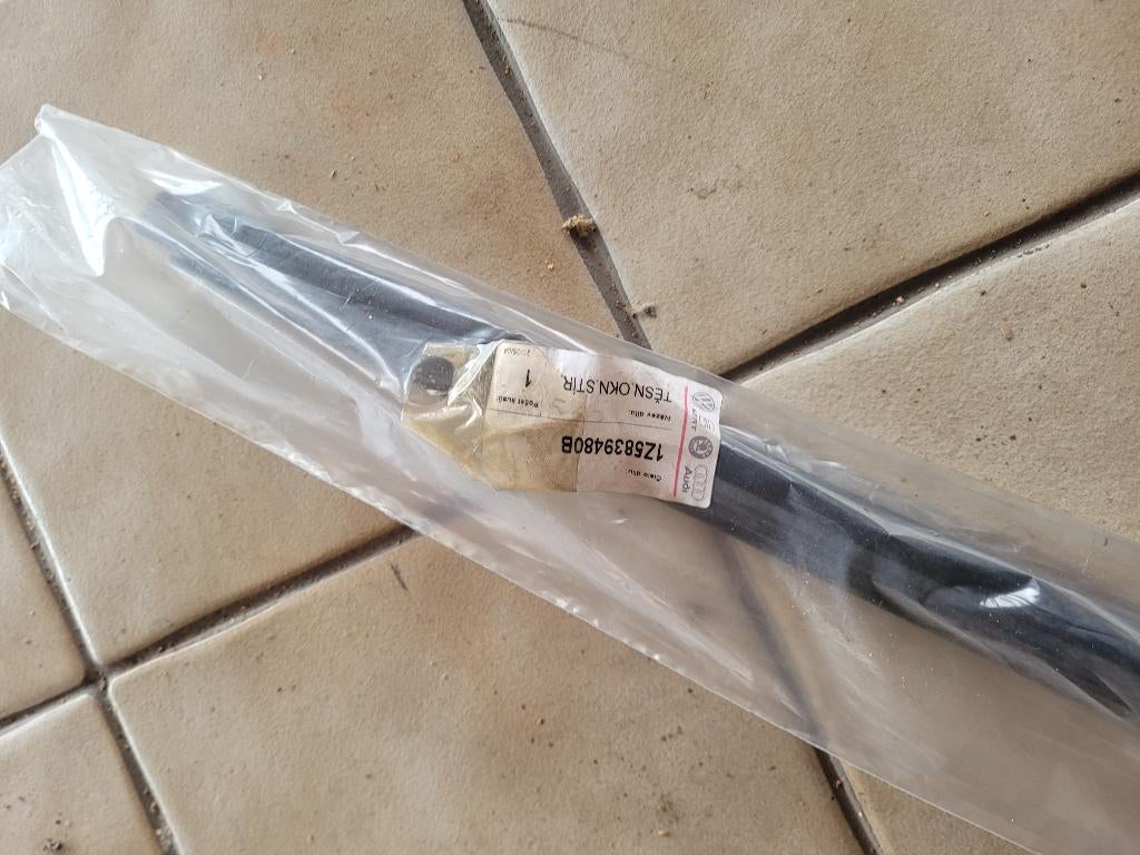 Guide de Vitre Arrière Droit Škoda 105/120/130 NEUF, Autos : Pièces & Accessoires, Enlèvement, Neuf, Skoda