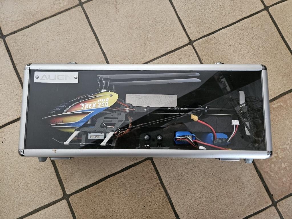 2 align T-rex 250 complet + pièces., Hobby en Vrije tijd, Modelbouw | Radiografisch | Helikopters en Quadcopters, Helikopter, Nitro