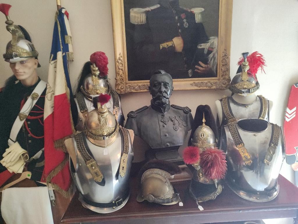 Militaria " Le Bibelot " winkel, Collections, Objets militaires | Général, Enlèvement ou Envoi