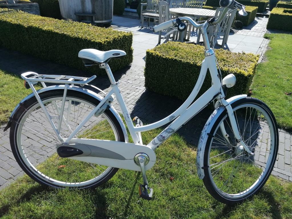 Witte Batavus fiets, Fietsen en Brommers, Ophalen, Versnellingen, Batavus, Zo goed als nieuw
