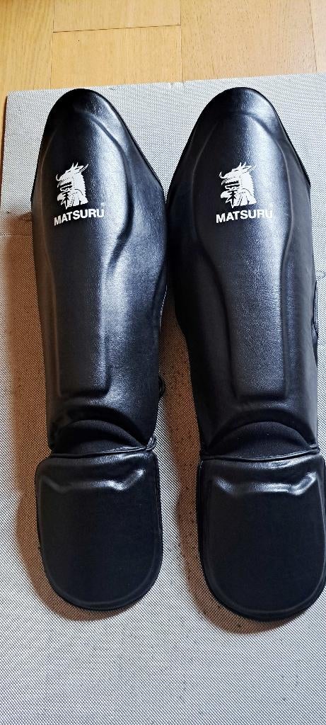Matsuru Beenbeschermers, Sport en Fitness, Vechtsporten en Zelfverdediging, Ophalen of Verzenden, Zo goed als nieuw, Taekwondo