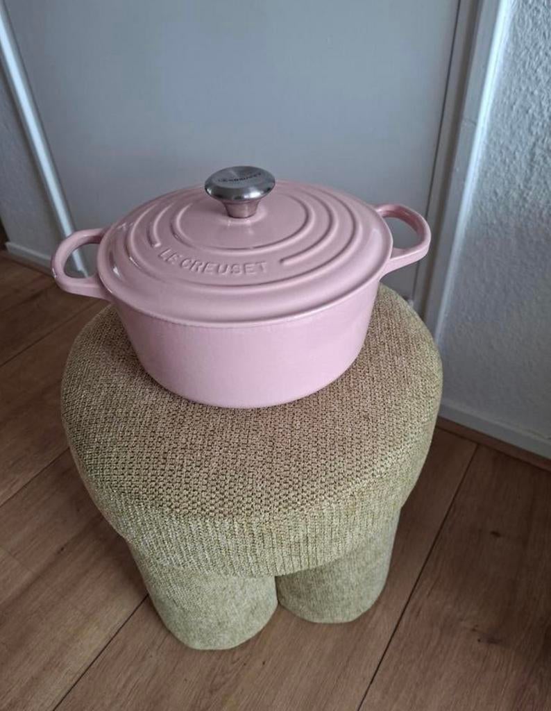 Poêle Le Creuset 24 cm de la collection Pink !, Enlèvement ou Envoi, Comme neuf, Fonte, Poêle à frire ou Sauteuse