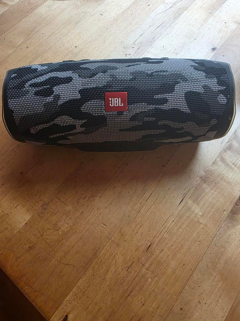 JBL Charge 4 white gray camo, Audio, Tv en Foto, Luidsprekerboxen, Ophalen, Zo goed als nieuw, JBL