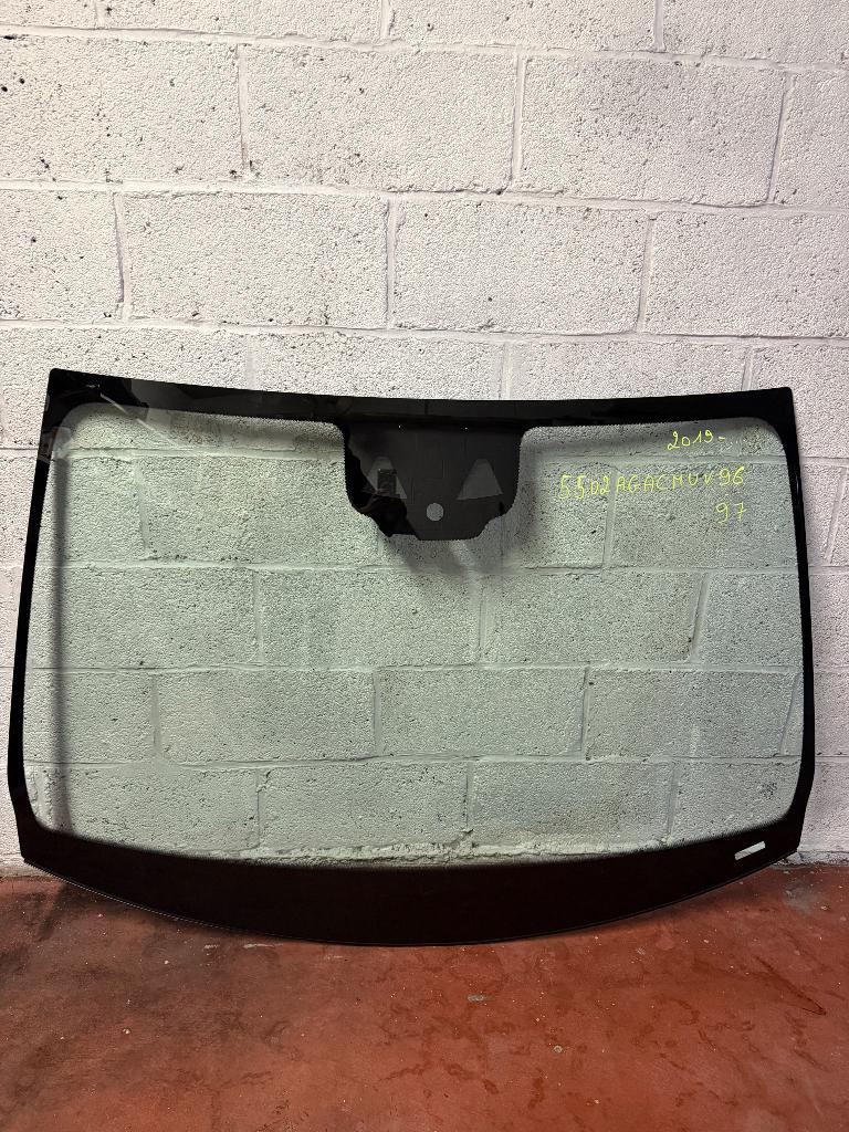 Pare brise Mercedes GLA et B à partir de 2019, Enlèvement, Utilisé, Mercedes-Benz