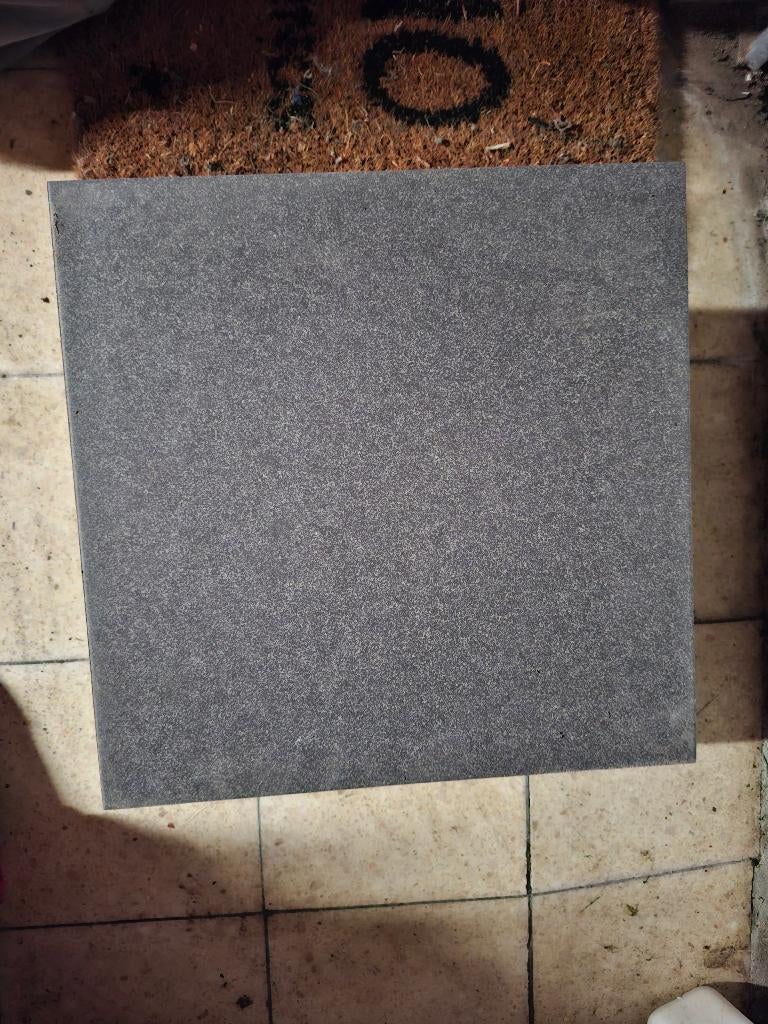 31 carrelages gris 30x30 cm, Enlèvement, Neuf