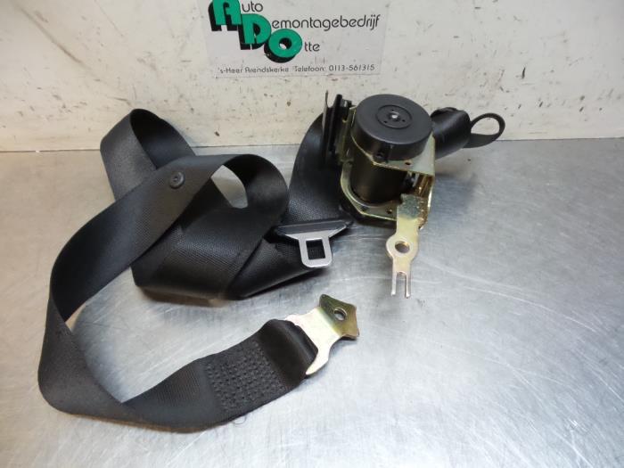 Ceinture de sécurité arrière droite d'un BMW 3-Serie (3-S, -, Utilisé, -, Enlèvement ou Envoi