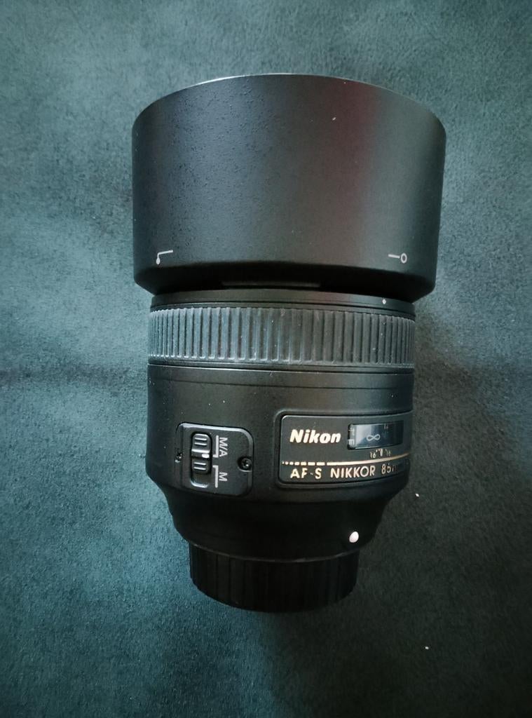 Nikon AF-S Nikkor 85mm f/1.8G, Ophalen of Verzenden, Zo goed als nieuw, Standaardlens