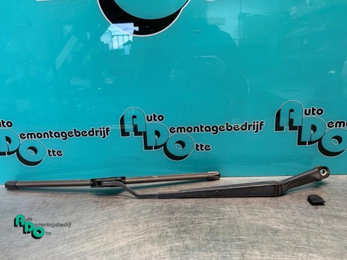 Ruitenwisserarm voor van een Lexus IS 200 (IS 200 99-), Gebruikt, -, -, -