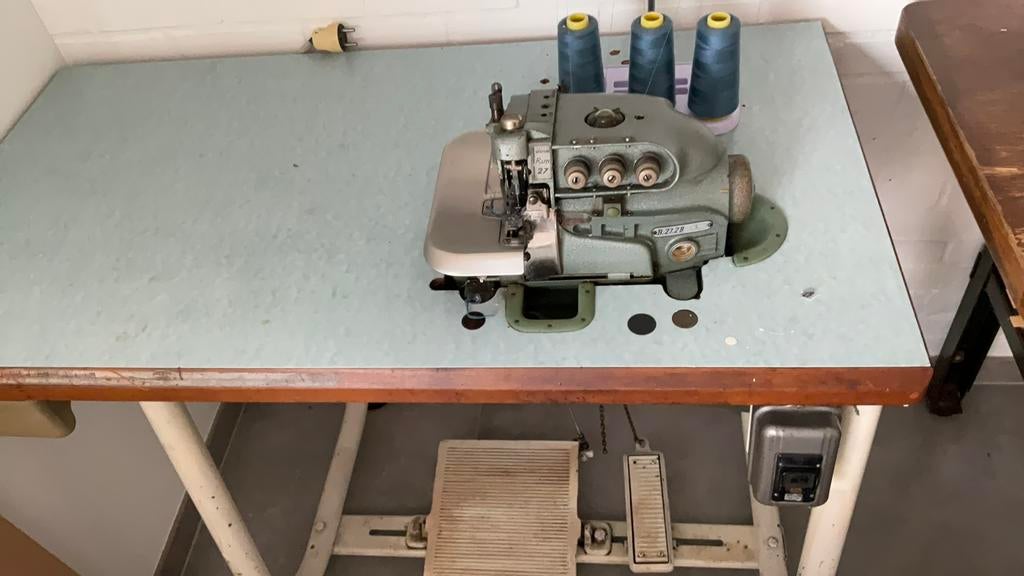 Overlock machine, Ophalen