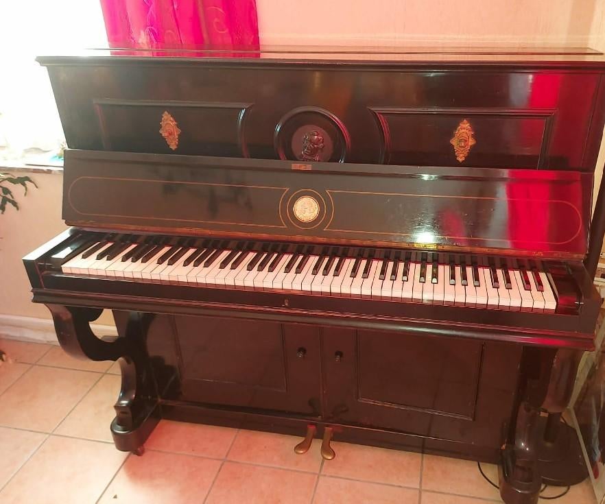 Piano à donner, Muziek en Instrumenten, Piano's, Ophalen, Gebruikt, Zwart, Piano