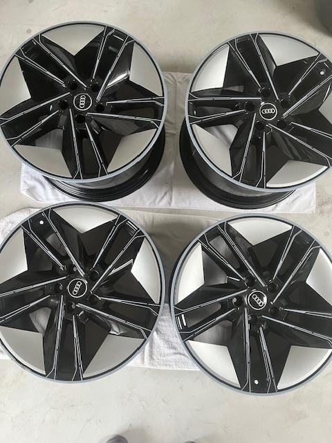 AUDI GT RS Velgen 21", Auto-onderdelen, Ophalen, Gebruikt, Velg(en), Overige