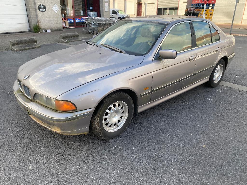 BMW E39 520i Benzine 1999 198km Handgeschakeld, Auto's, Particulier, Benzine, Te koop