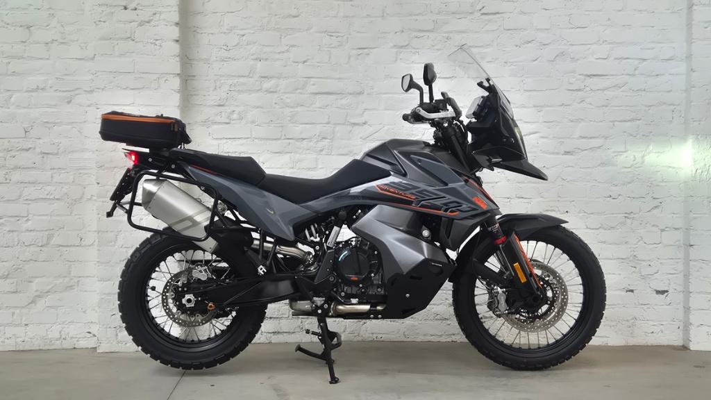 KTM 890 Adventure – Full Option @motomobilia, 2 cilinders, 890 cc, Motorrijbewijs A, Bedrijf